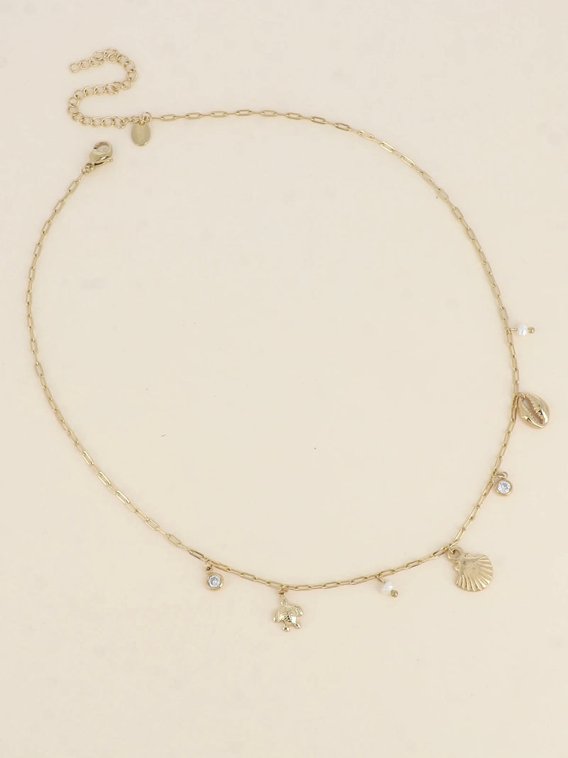 Necklace, shell, gold