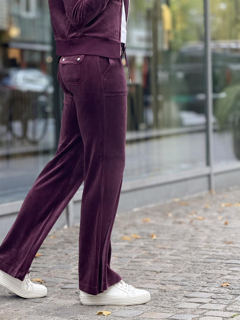 Layla Low Rise Pocket, Winetasting
