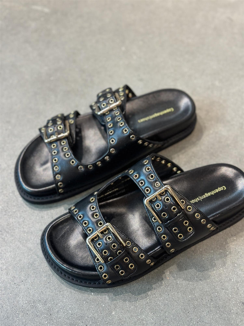 AS SUMMER, Black
