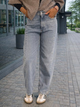 Denim trouser, relaxed fit, cropped length