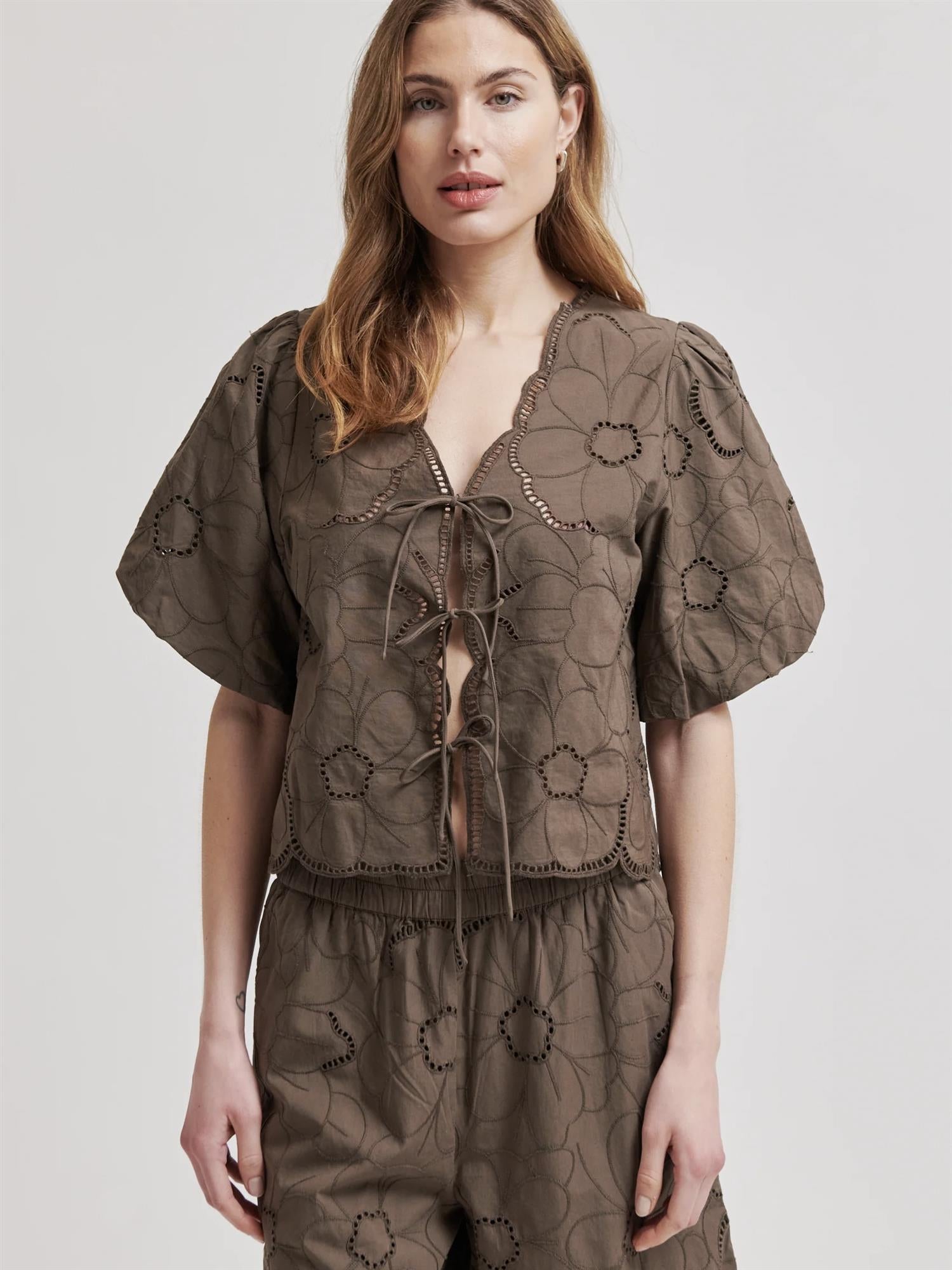 Avrille Blouse
