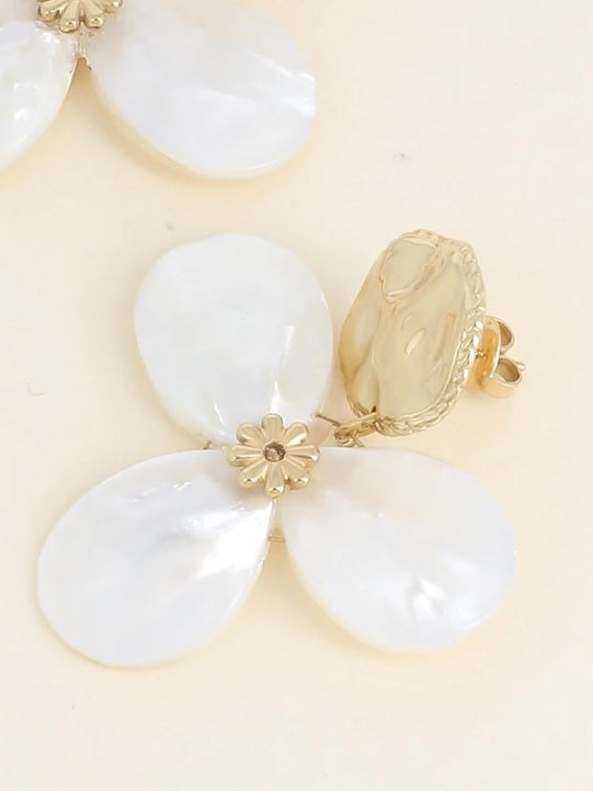 Pendant Curls, White
