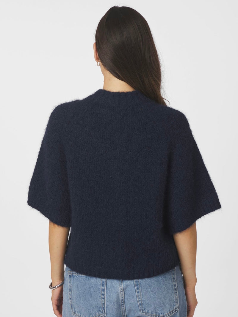 Benuta Fluffy Knit Cardigan