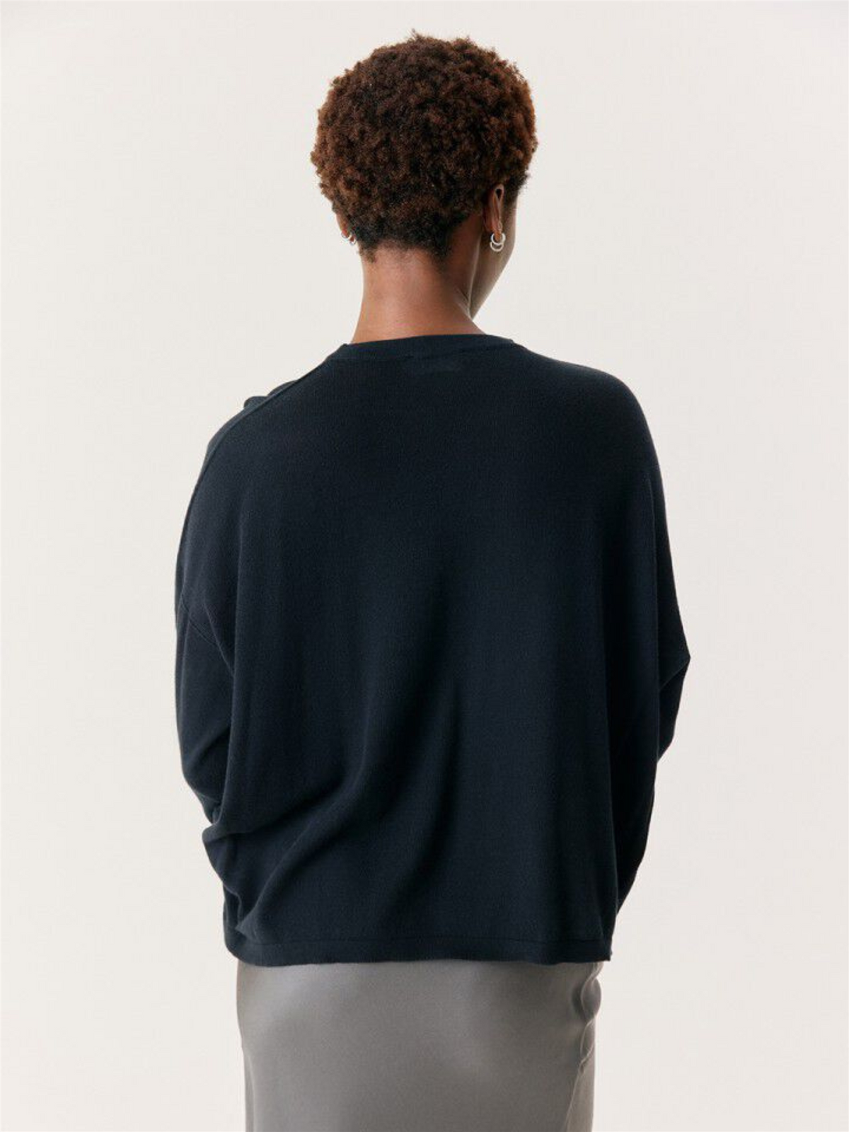 Toima pullover, Black