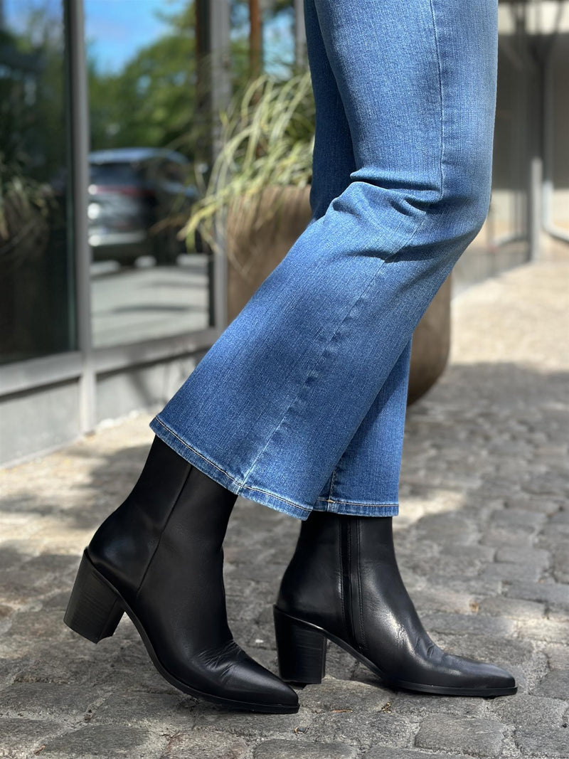 Black calf 80