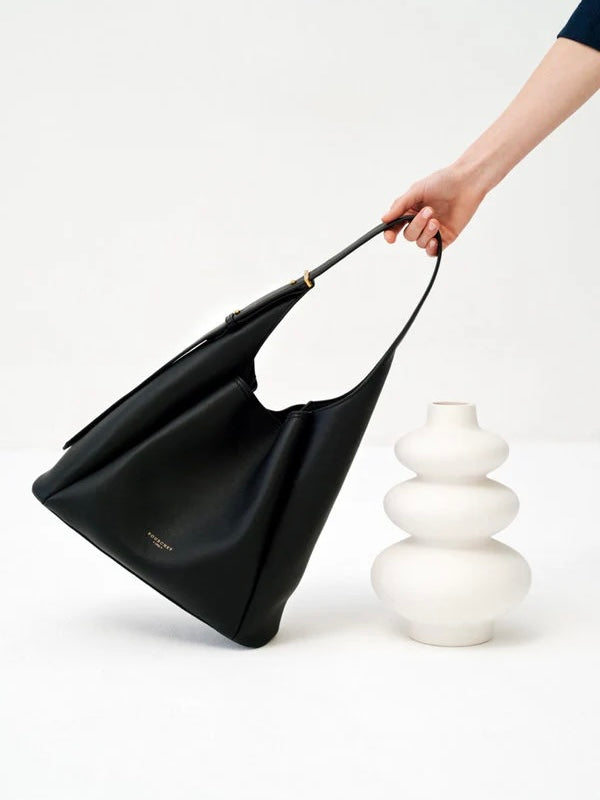 Lesevigne Shoulderbag, Black