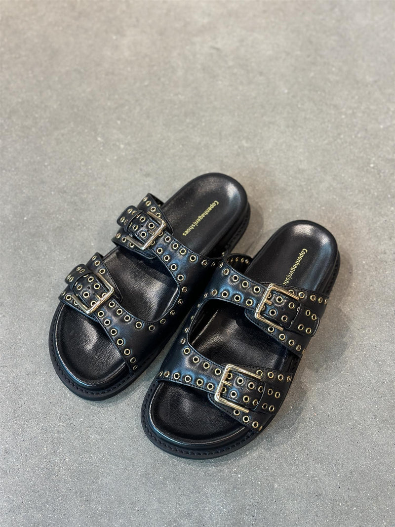 AS SUMMER, Black