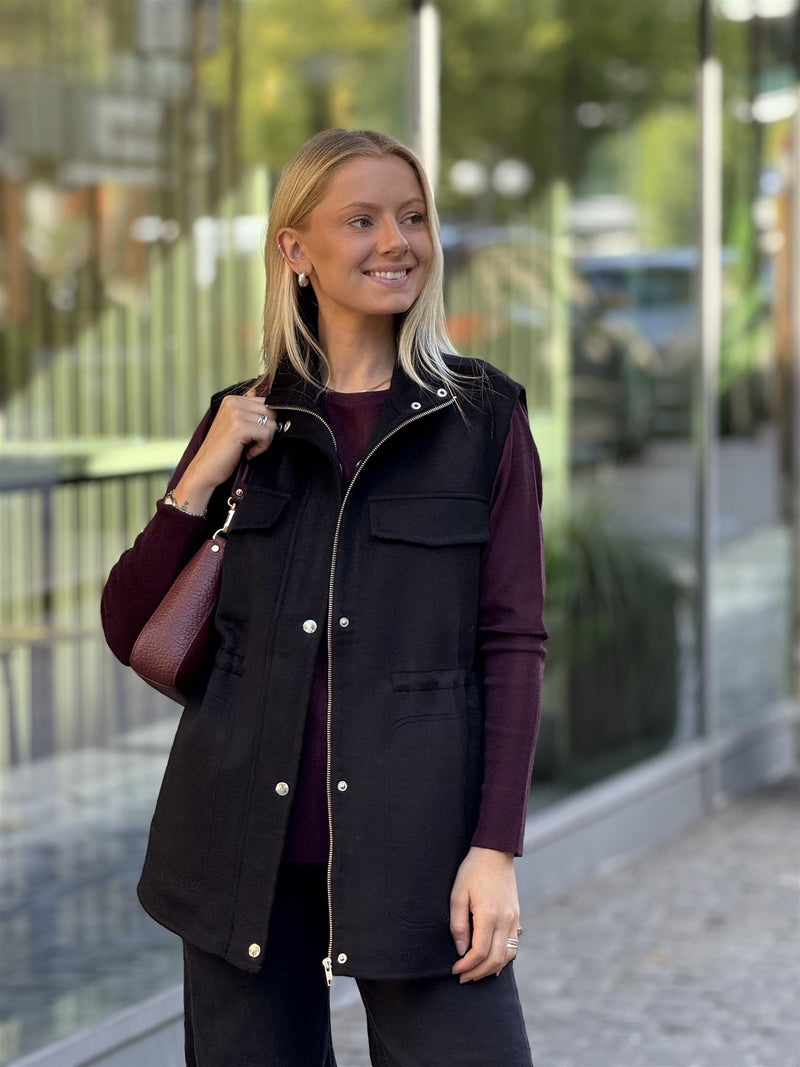 OWA 30 Waistcoat, Black