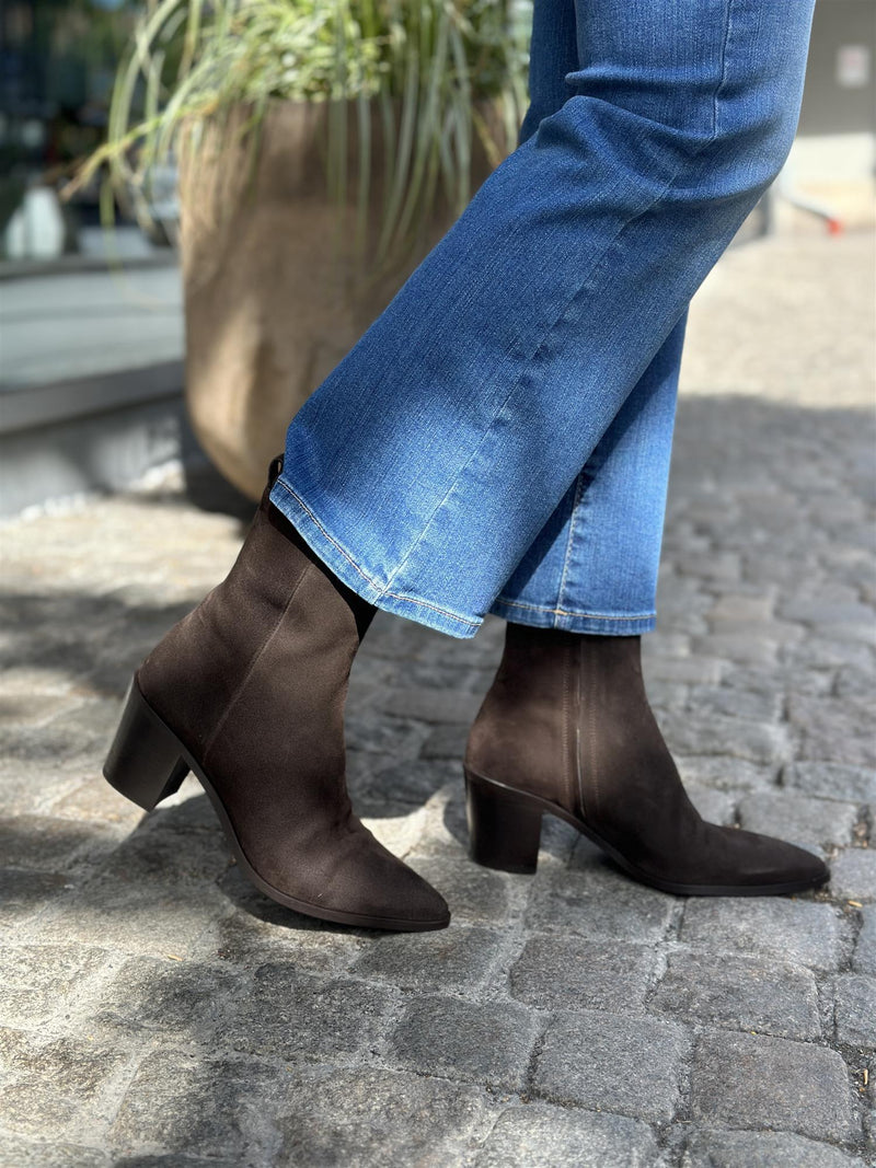 T.moro 490 suede 56