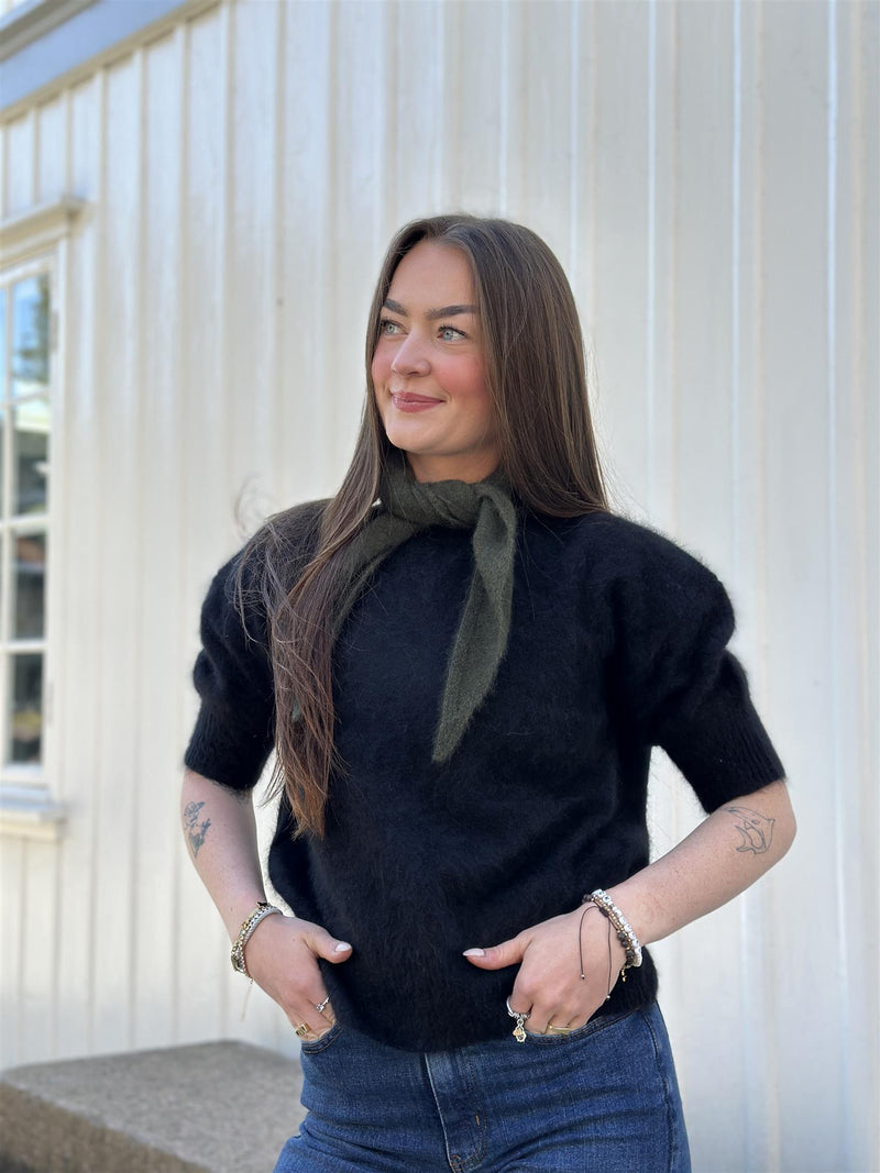 MOI Pullover, Black