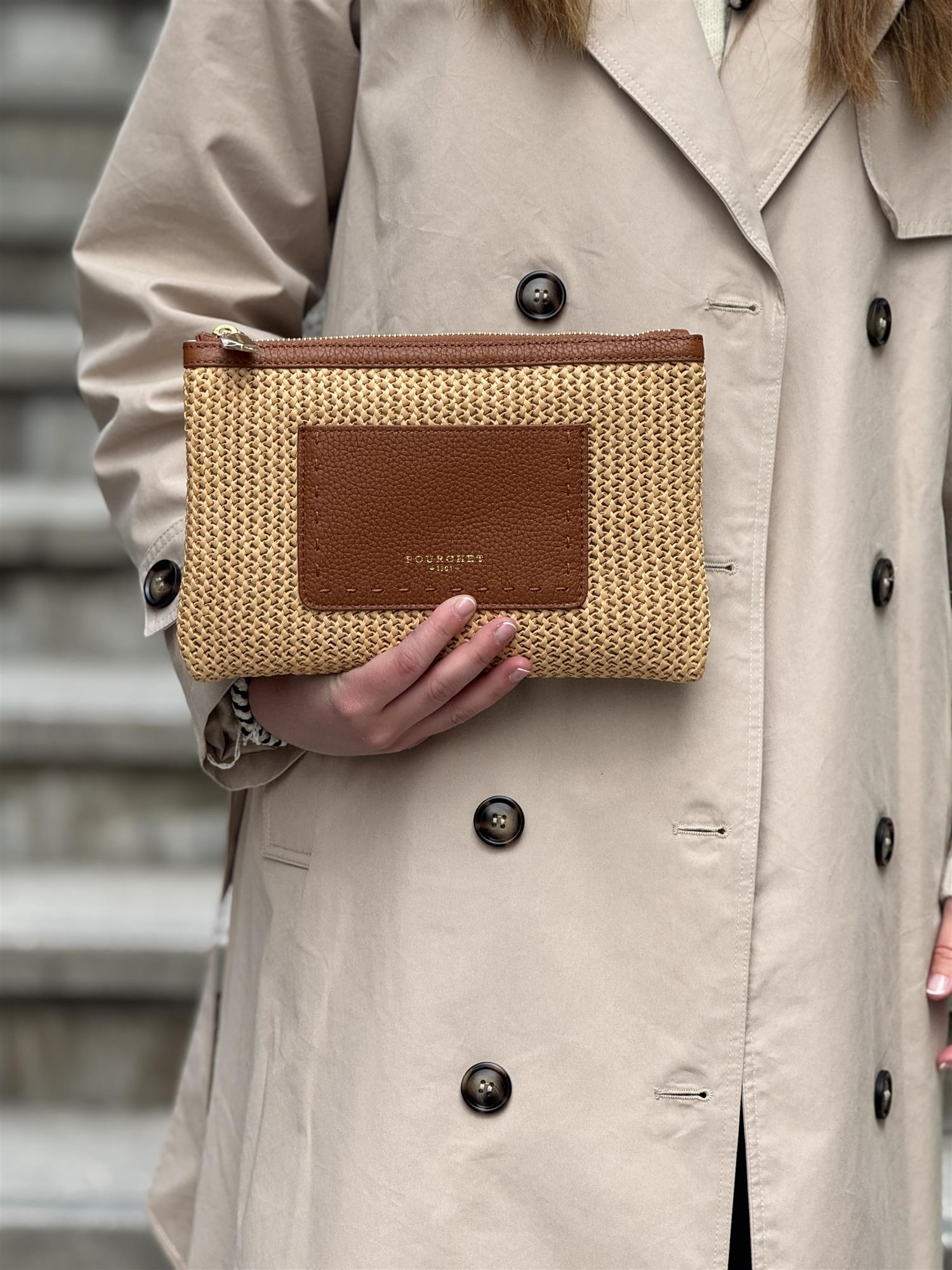 Cassis Straw Clutch