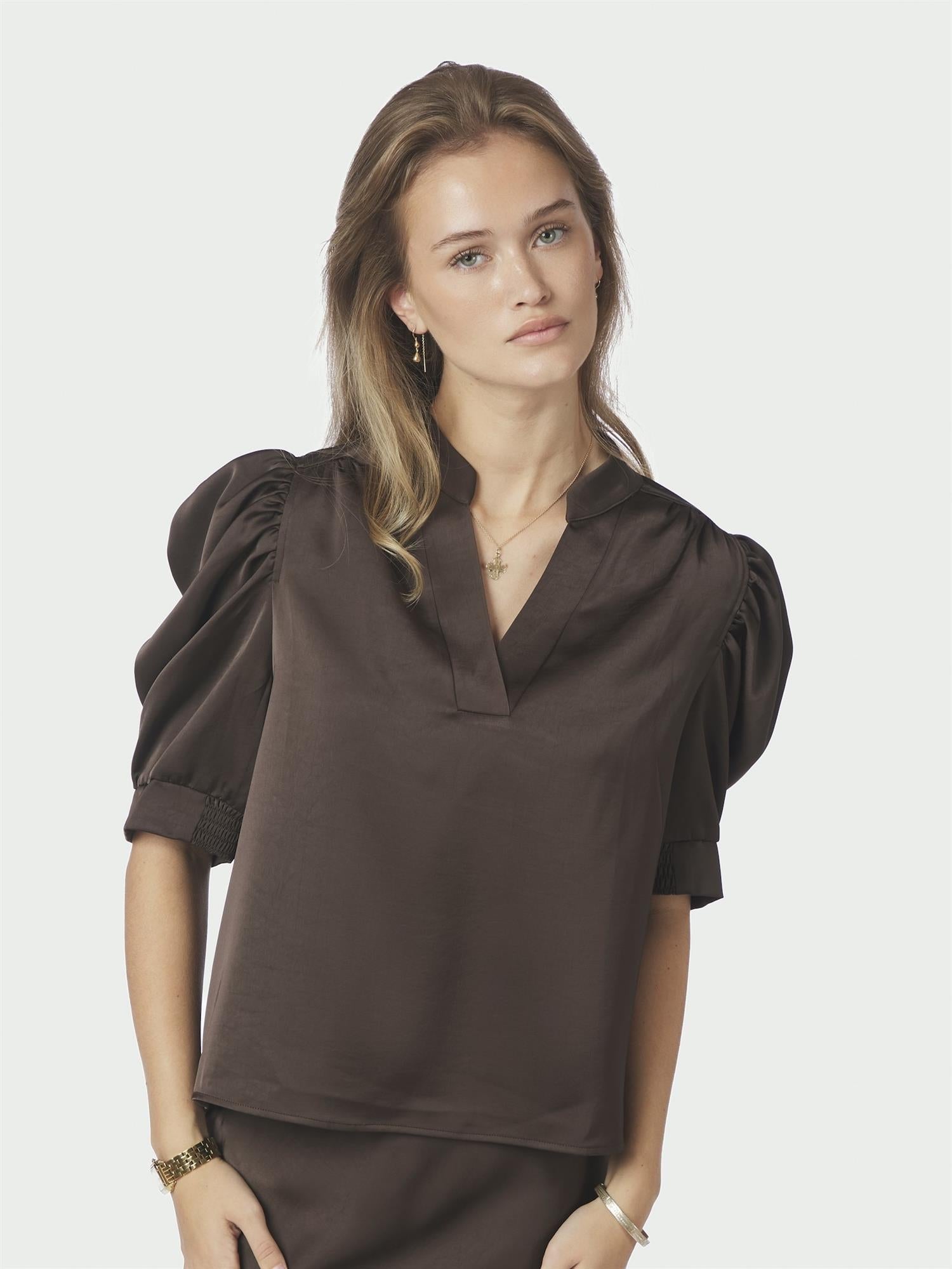 Roella Heavy Sateen Blouse, Dark Brown
