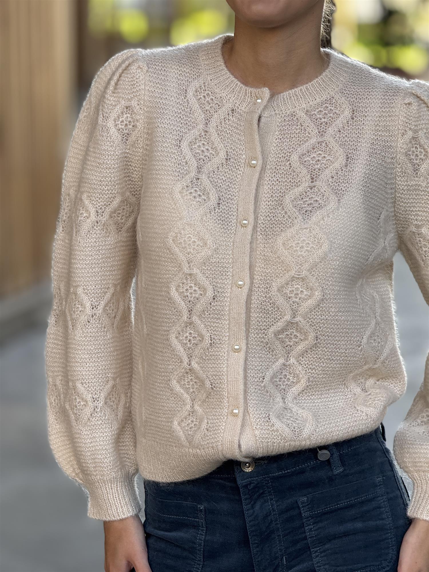 Emmy Cardigan, Winter White
