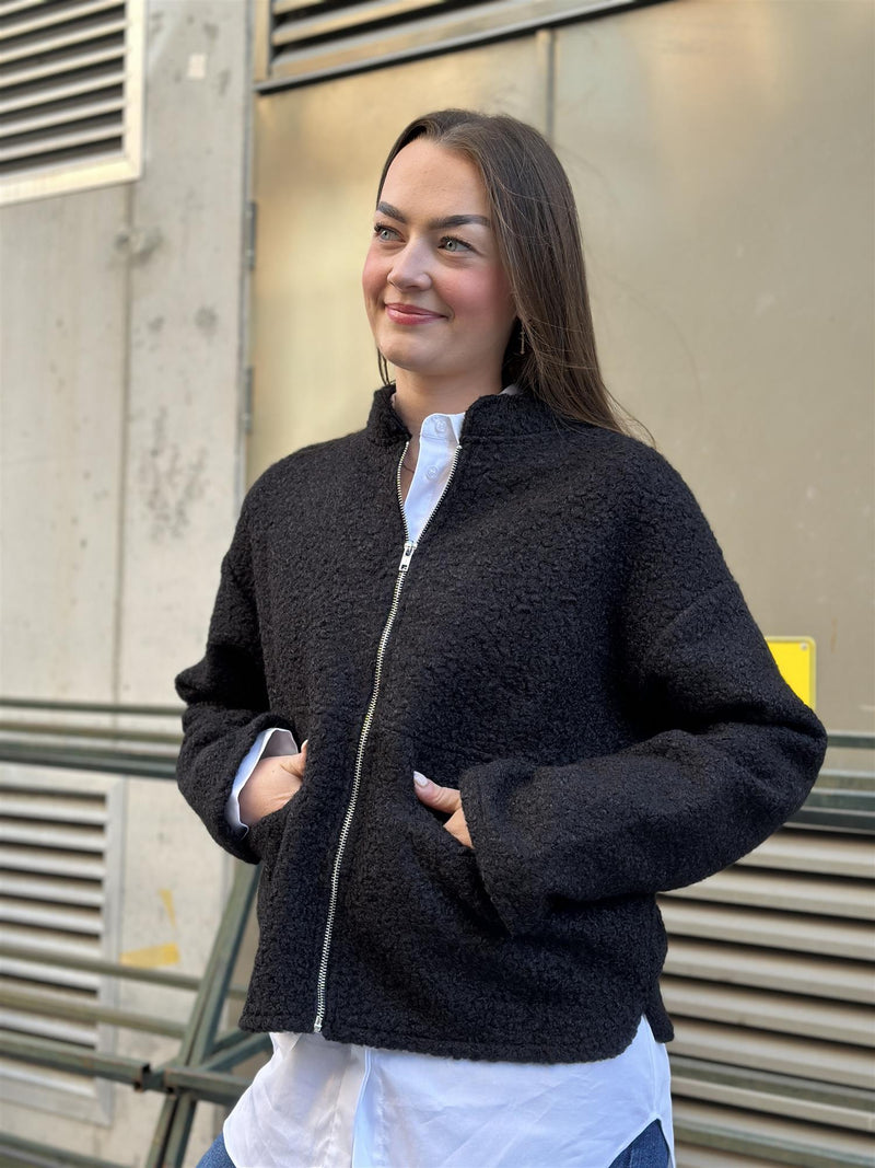 NISSA 2 jacket, Black