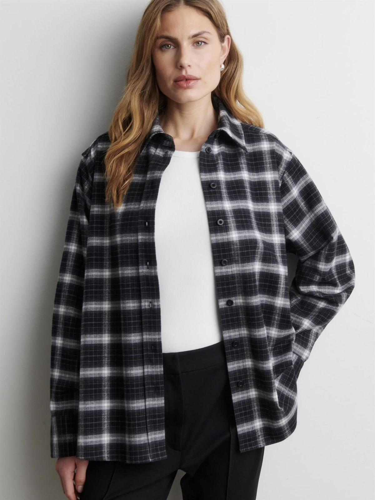 Genola Shirt, Black