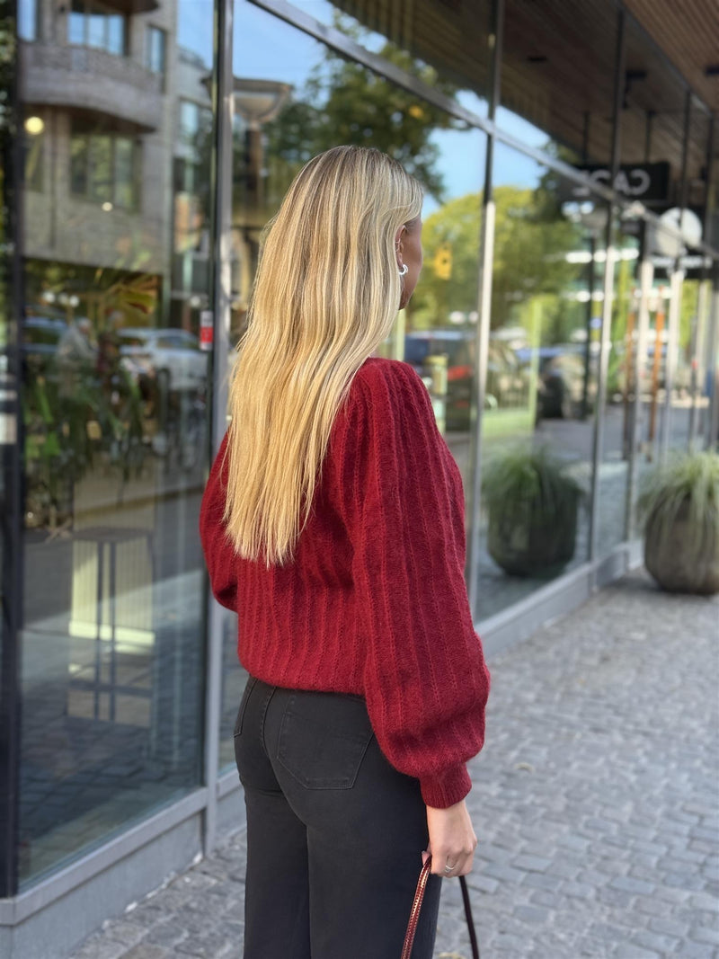 Wavy Sweater, Cherry