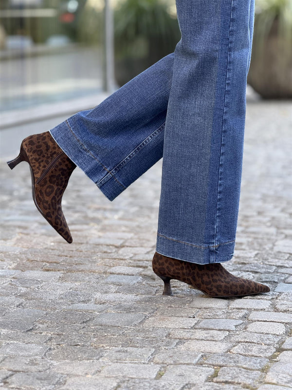 Leo.Titus arabica suede 545