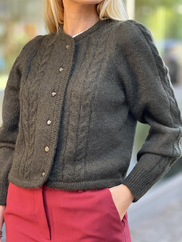 Edge Cardigan, Army