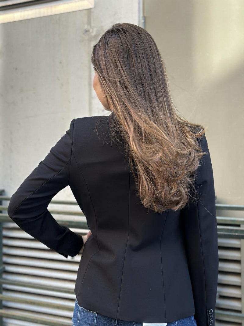 Elinor Blazer, Black