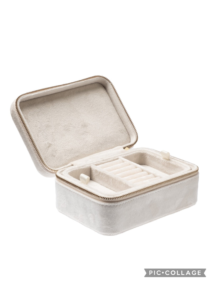 Velvet Jewellery Box, Off White