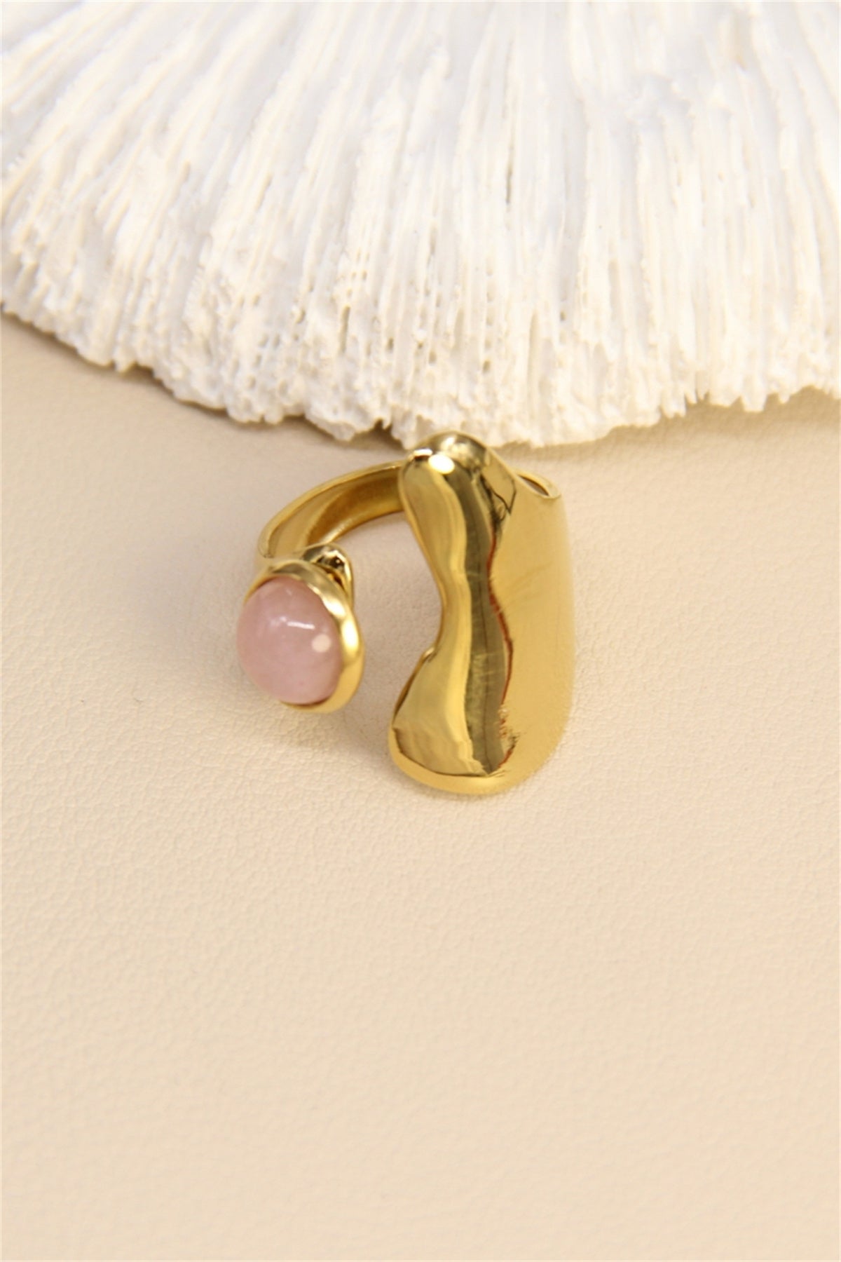 Ring, Natural rose stone