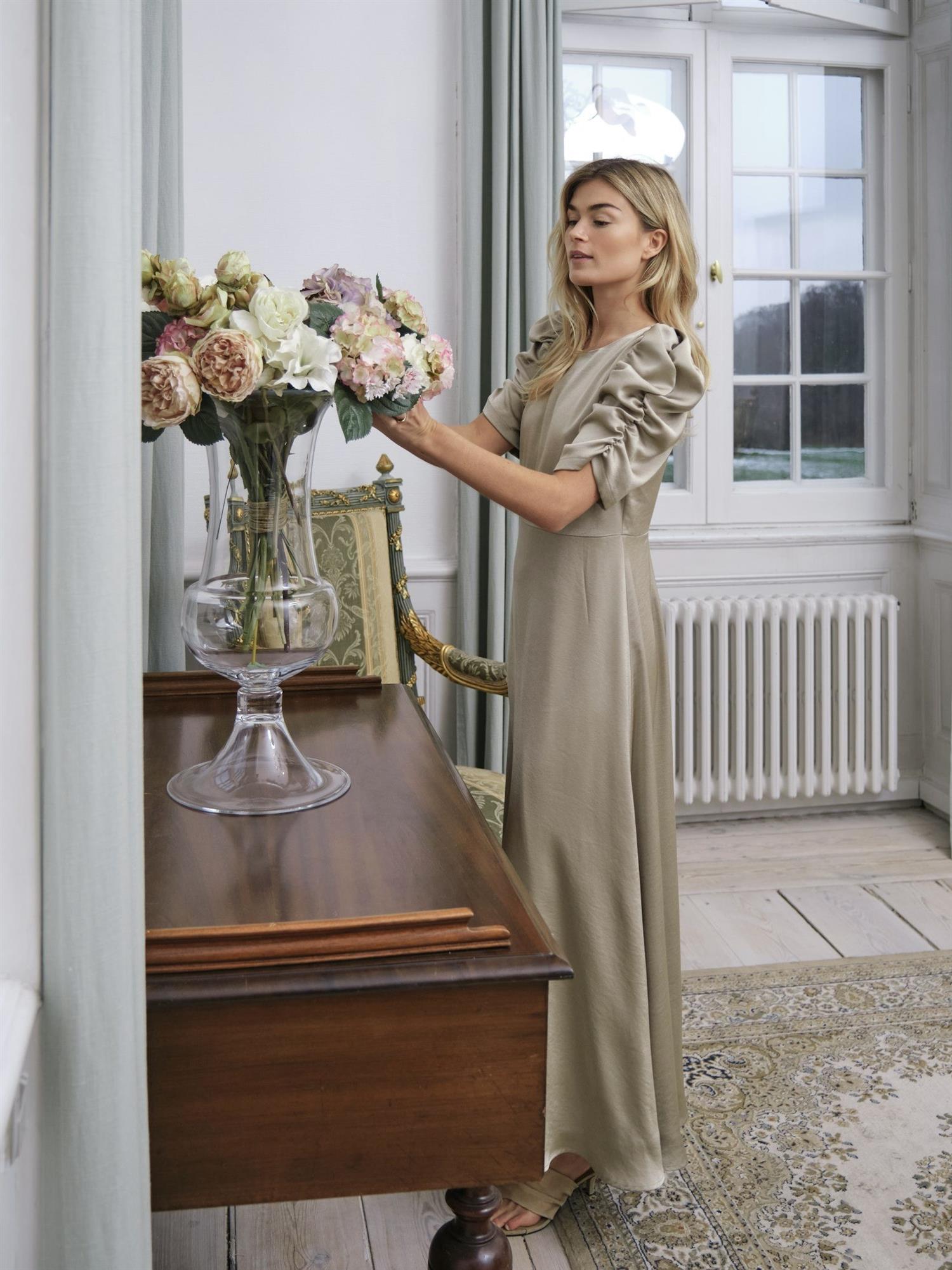 Benuti Solid Dress