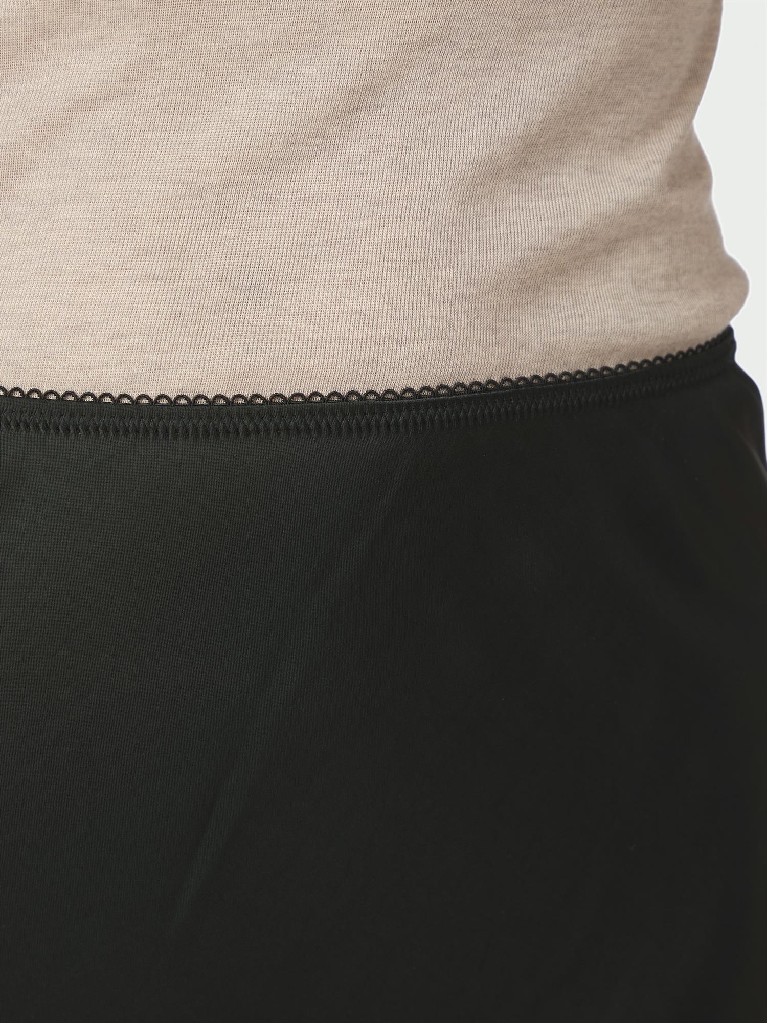 Mindie Heavy sateen Skirt, Black