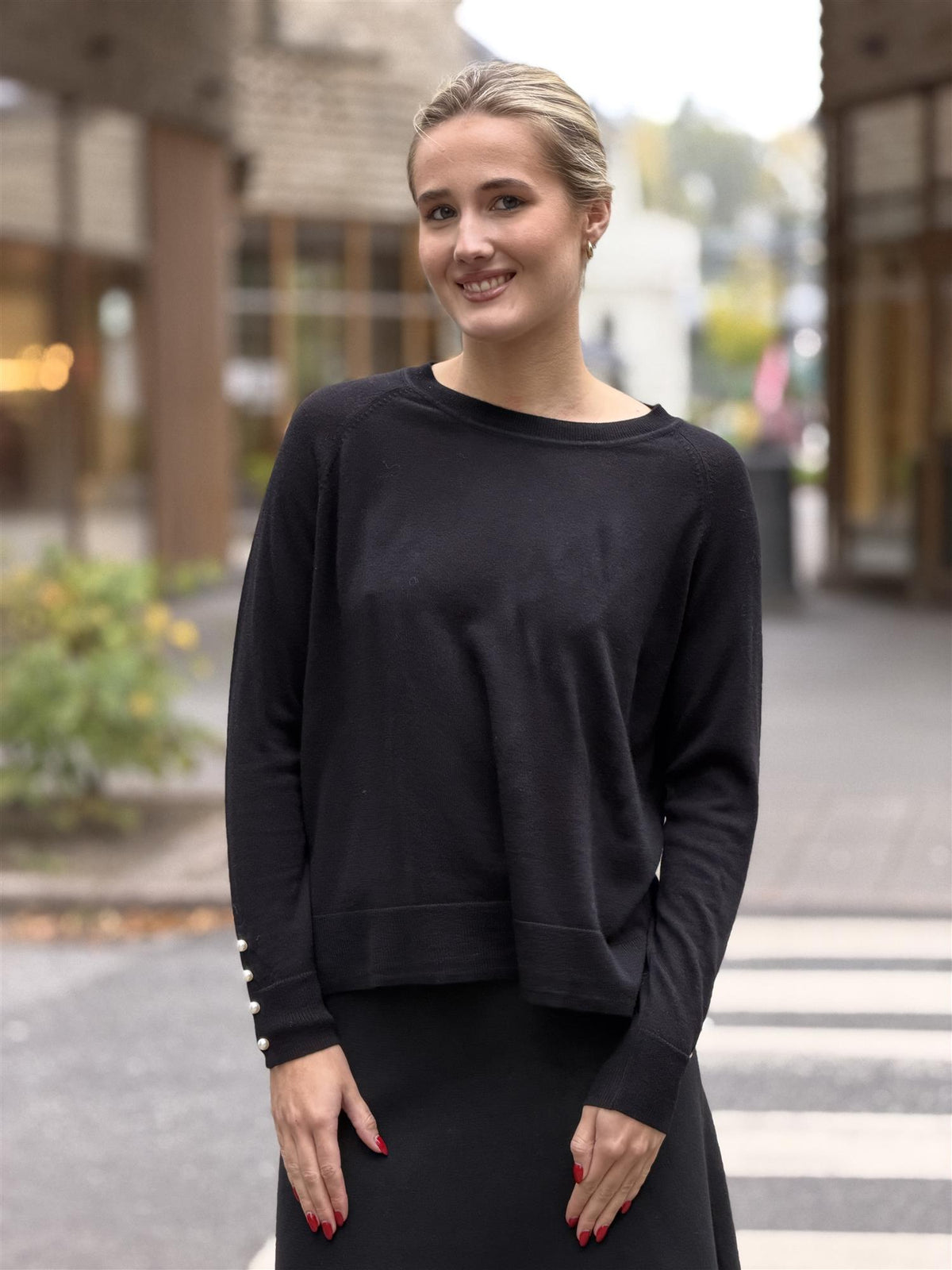 CW Poesi Pullover,  Black