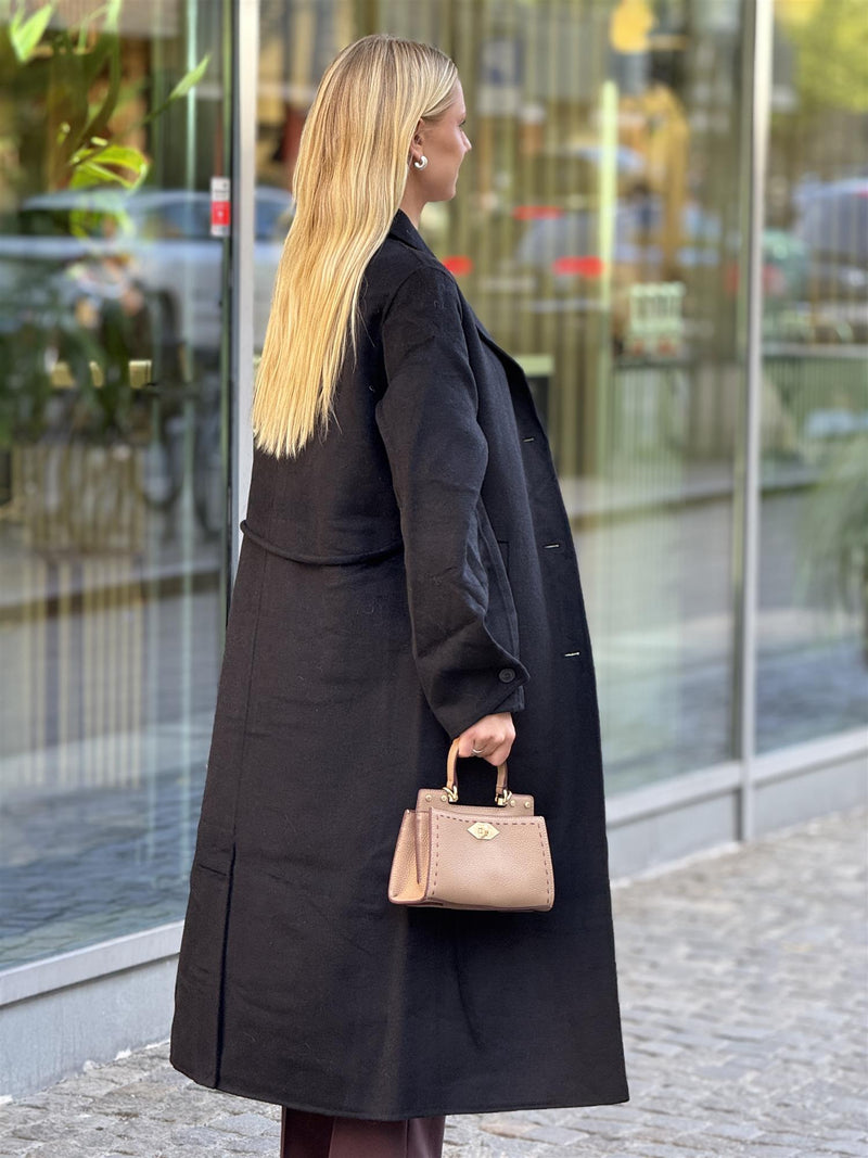OWA 33 Coat, Black