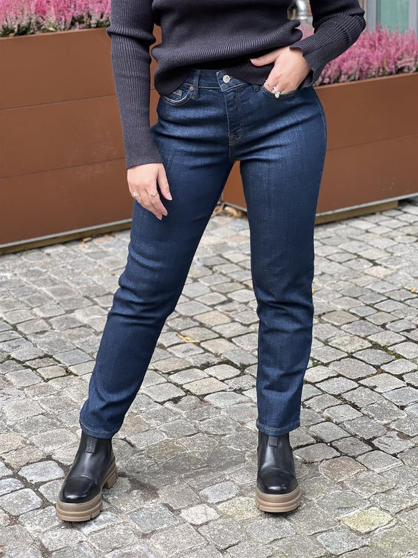 Tonya Jeans